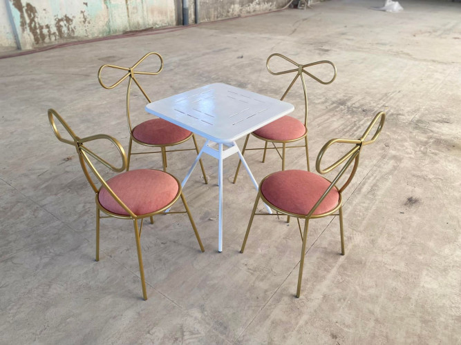 Bàn ghế decor ấn tượng
