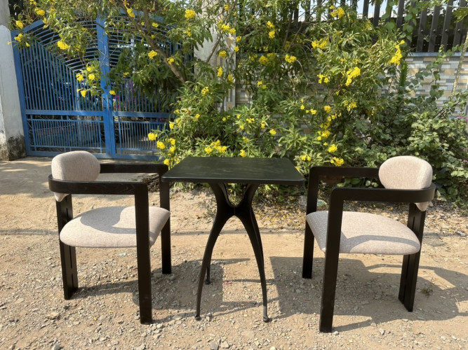 Ghế sofa sắt hộp