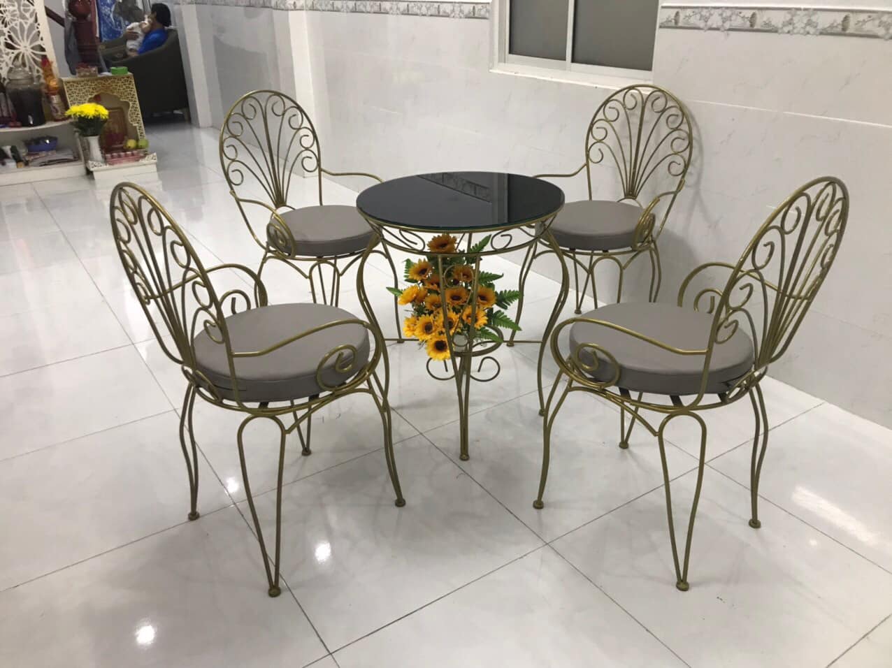 Thiết kế bàn ghế cho quán cafe